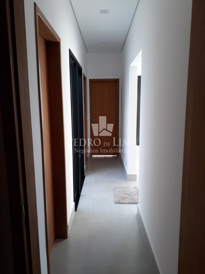 Casa Térrea em Mogi das Cruzes com espaço Gourmet. 3 quartos sendo 1 suíte e 1 vaga de garagem