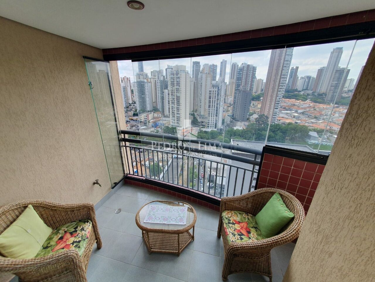 Apartamento próximo ao Shopping Anália Franco! 87,9m², 3 quartos e 2 vagas. Condomínio Cantabria