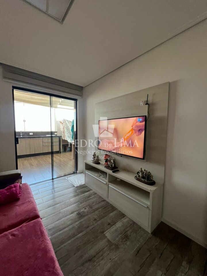 Apartamento cobertura 3 quartos 4 vagas na Água Rasa. Condomínio Oxford.