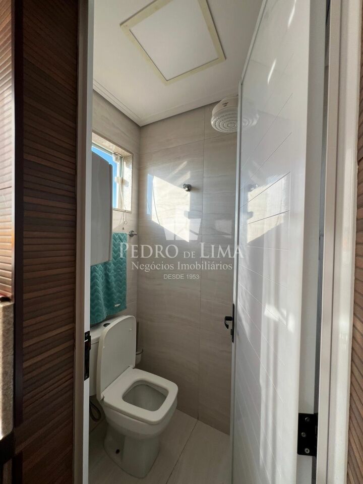 Apartamento cobertura 3 quartos 4 vagas na Água Rasa. Condomínio Oxford.
