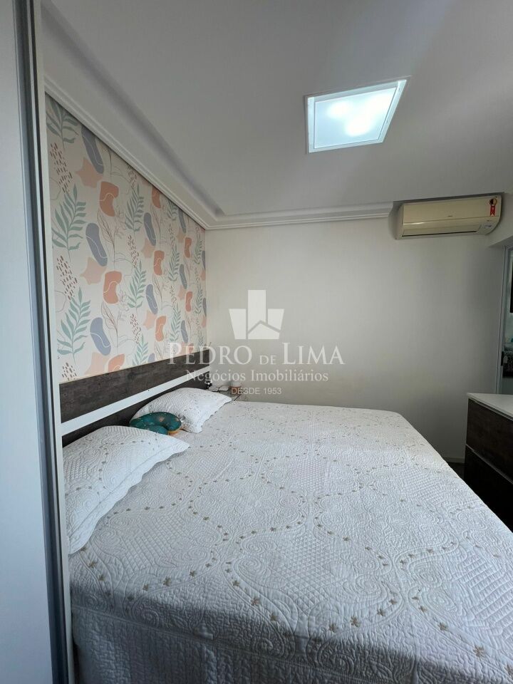 Apartamento cobertura 3 quartos 4 vagas na Água Rasa. Condomínio Oxford.