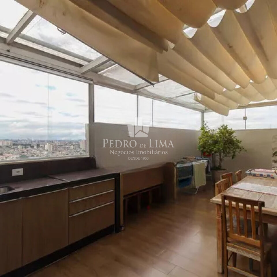 Apartamento cobertura 3 quartos 4 vagas na Água Rasa. Condomínio Oxford.
