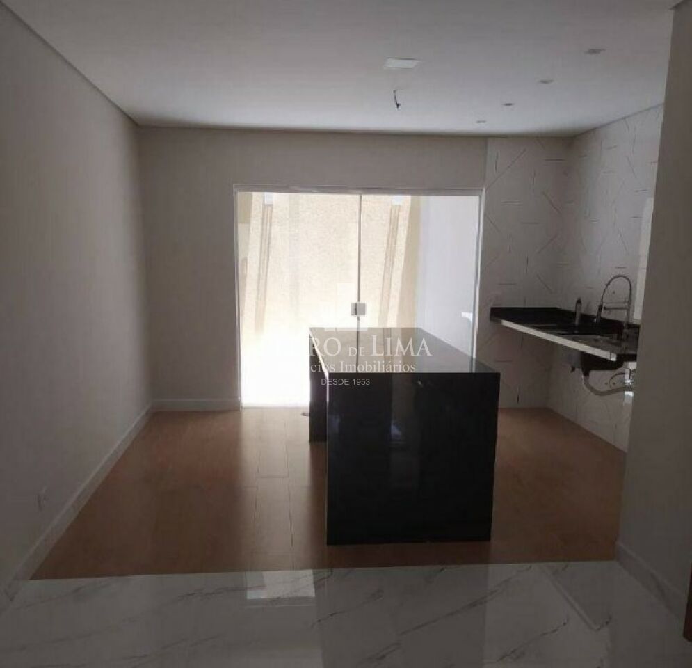 Sobrado Frontal, 3 quartos, 1 suíte, 5 vagas na Vila Carrão