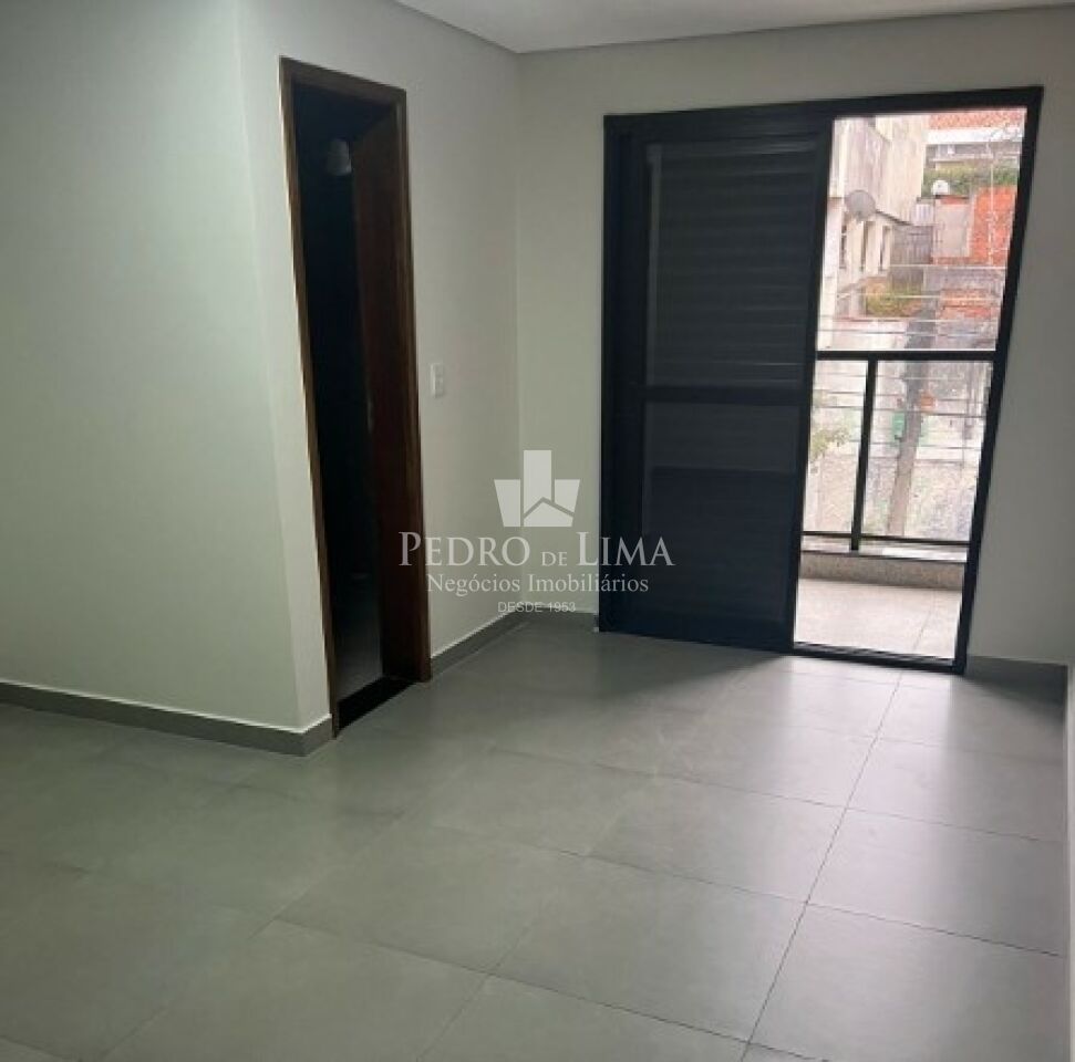 Sobrado Frontal, 3 quartos, 2 suítes, 4 vagas na Vila Carrão