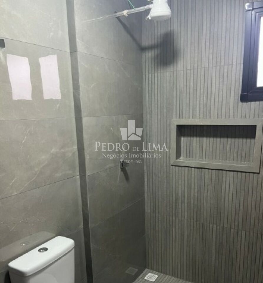 Sobrado Frontal, 3 quartos, 2 suítes, 4 vagas na Vila Carrão