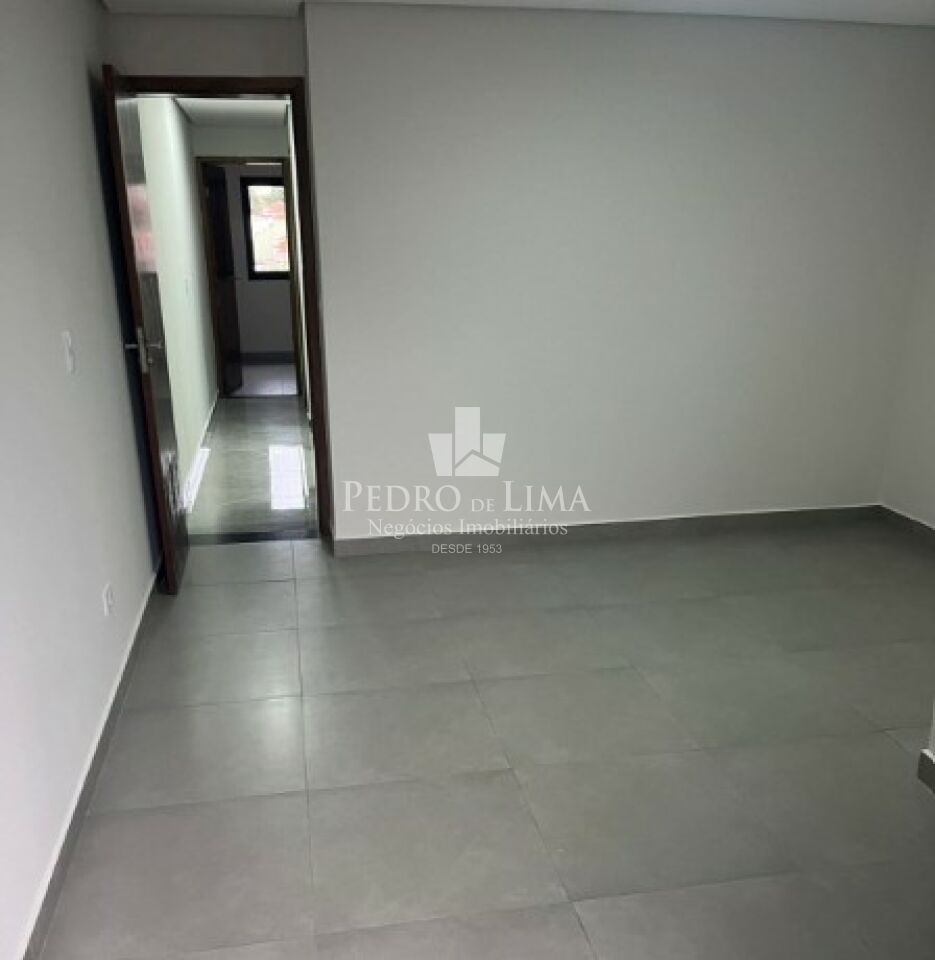Sobrado Frontal, 3 quartos, 2 suítes, 4 vagas na Vila Carrão