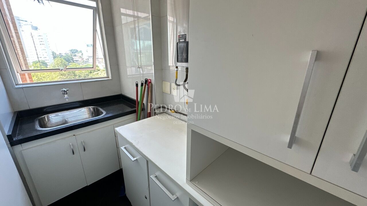 Duplex com 1 quarto, suíte, 2 vagas, Anália Franco. Condomínio Pozelli Loft Plus.