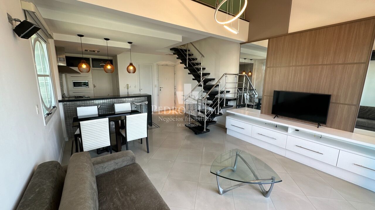 Duplex com 1 quarto, suíte, 2 vagas, Anália Franco. Condomínio Pozelli Loft Plus.