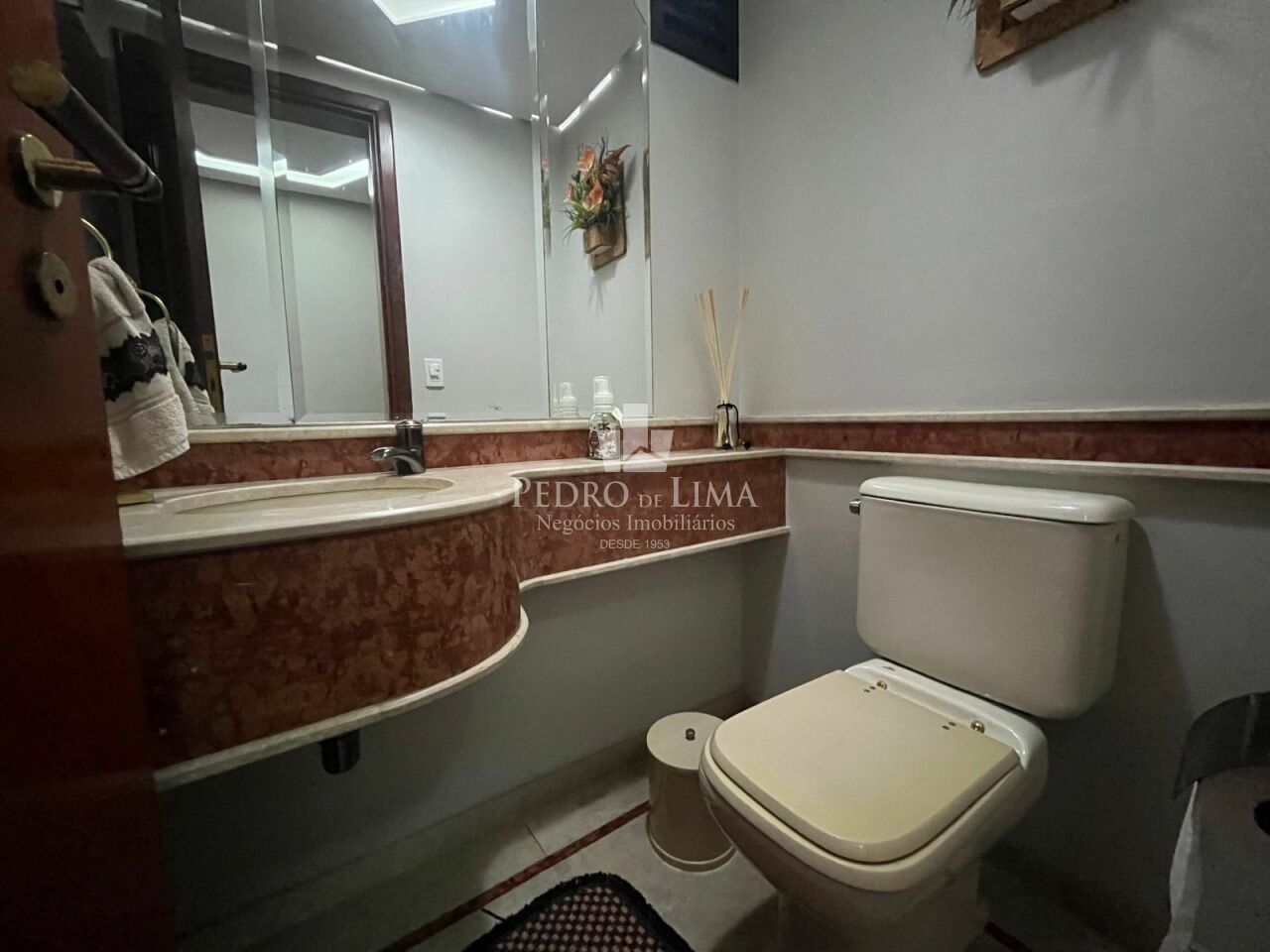Apartamento 3 quartos, 2 vagas no Anália Franco. Condomínio Firenze & Venezia.