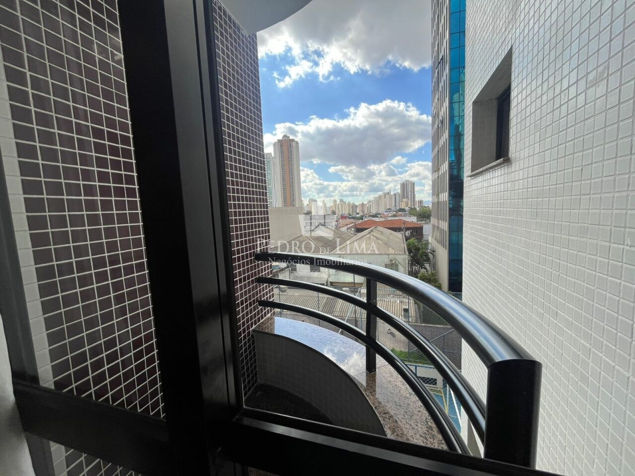 Apartamento 3 quartos, 2 vagas no Anália Franco. Condomínio Firenze & Venezia.