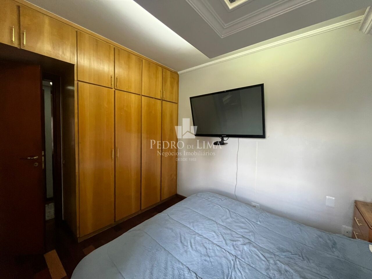 Apartamento 3 quartos, 2 vagas no Anália Franco. Condomínio Firenze & Venezia.