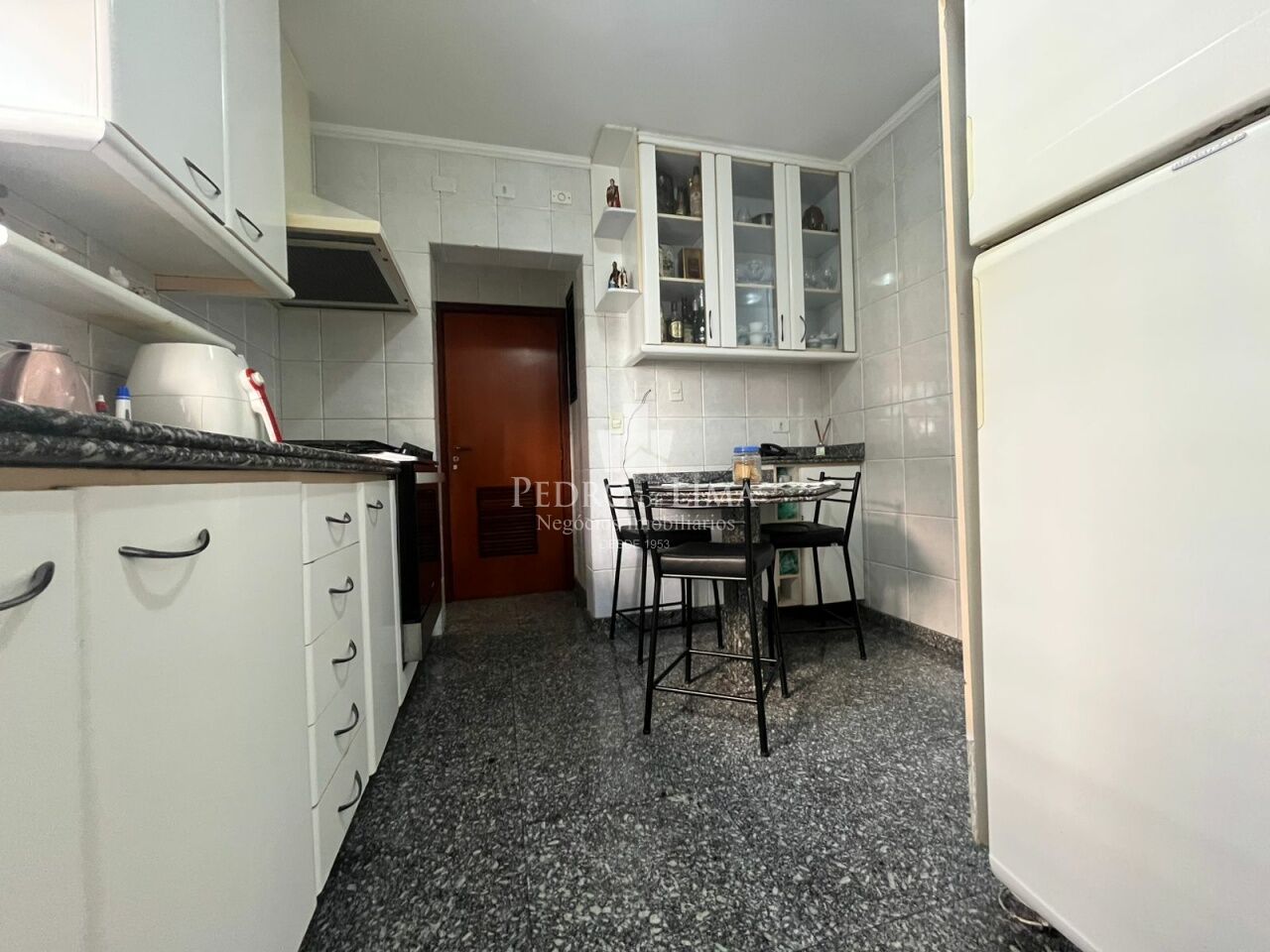 Apartamento 3 quartos, 2 vagas no Anália Franco. Condomínio Firenze & Venezia.