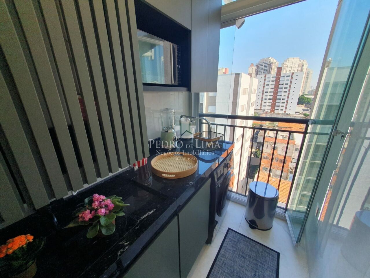 Apartamento mobiliado no Tatuapé, 67m², 3 quartos sendo 1 suíte e 1 vaga. Condomínio Teg Vila Carrão