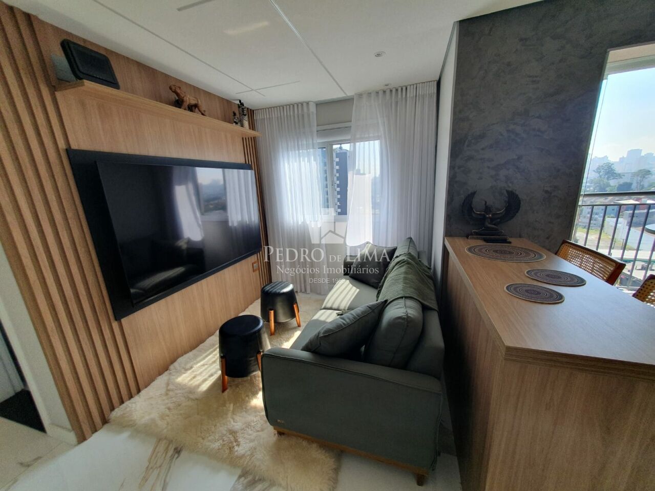 Apartamento mobiliado no Tatuapé, 67m², 3 quartos sendo 1 suíte e 1 vaga. Condomínio Teg Vila Carrão
