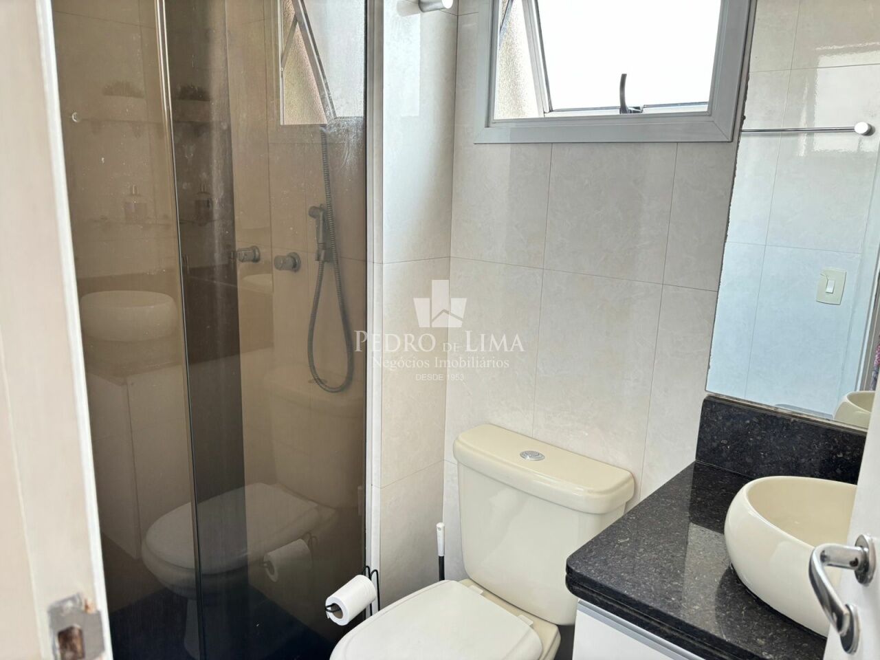 Apartamento 106m², 4 quartos 1 suíte, 2 vagas e varanda gourmet. Tatuapé Condominium Club