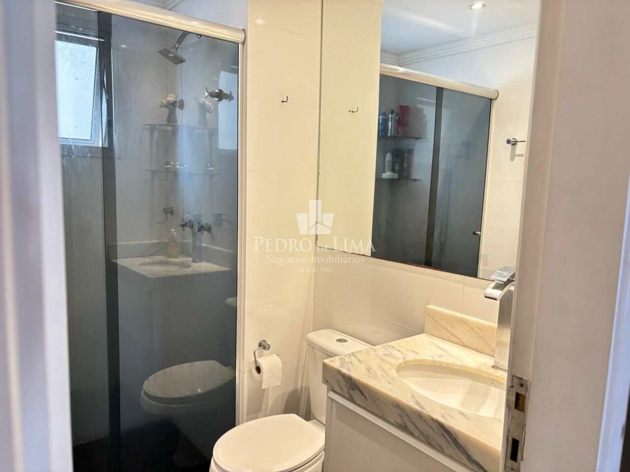 Apartamento 106m², 4 quartos 1 suíte, 2 vagas e varanda gourmet. Tatuapé Condominium Club