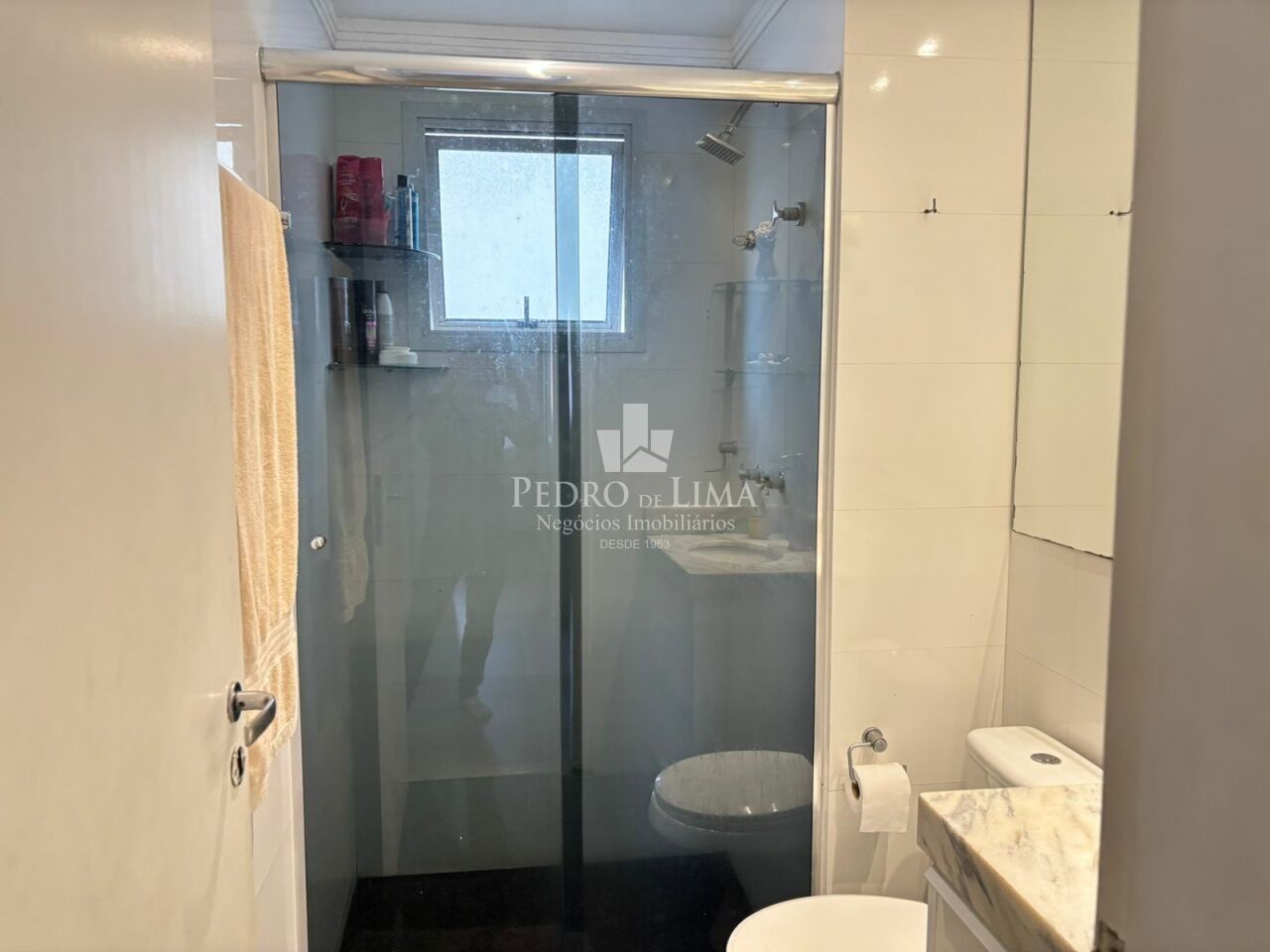 Apartamento 106m², 4 quartos 1 suíte, 2 vagas e varanda gourmet. Tatuapé Condominium Club