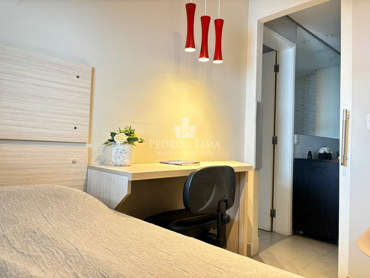 Apartamento 106m², 4 quartos 1 suíte, 2 vagas e varanda gourmet. Tatuapé Condominium Club
