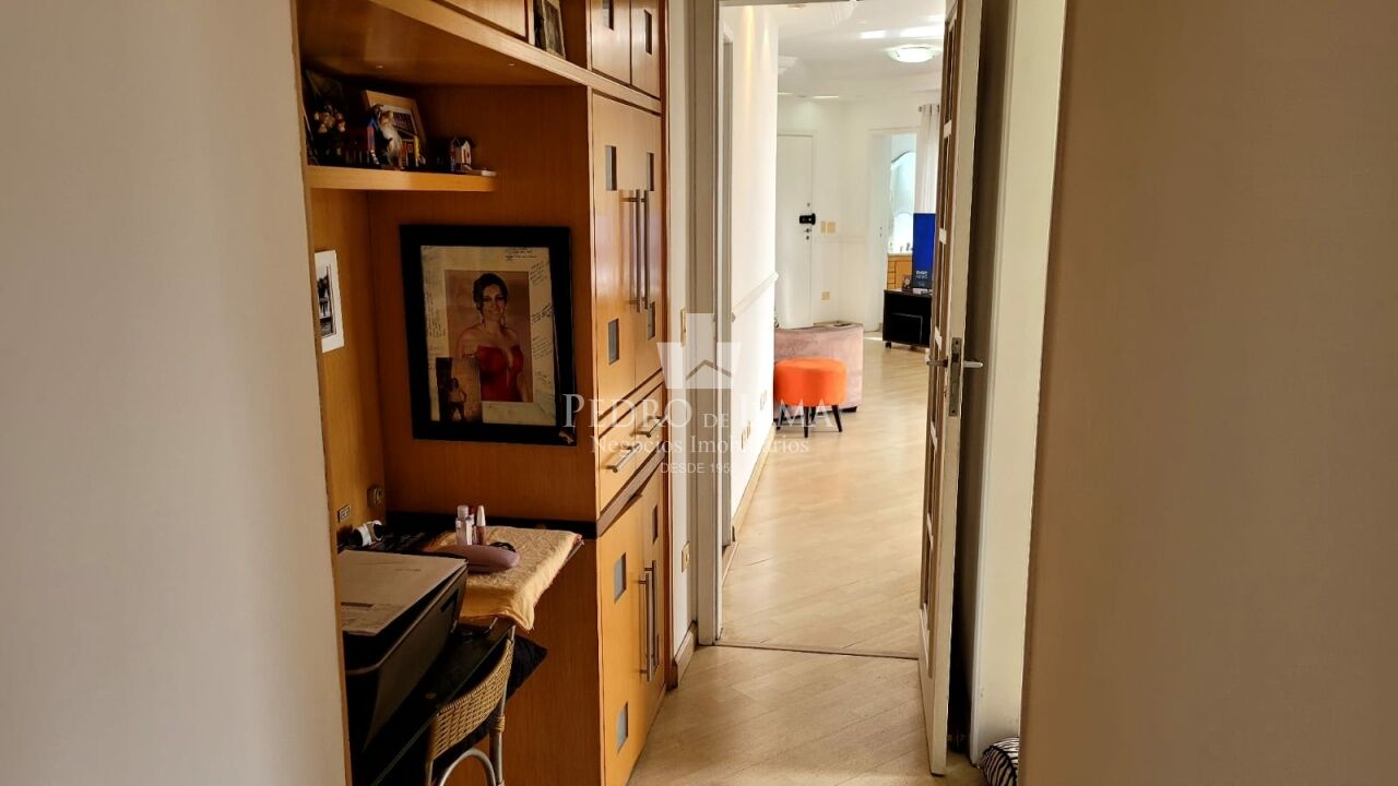 Apartamento 114 m², região nobre do Tatuapé, 3 quartos, 2 vagas, 2 salas. Condomínio  Maximum Place