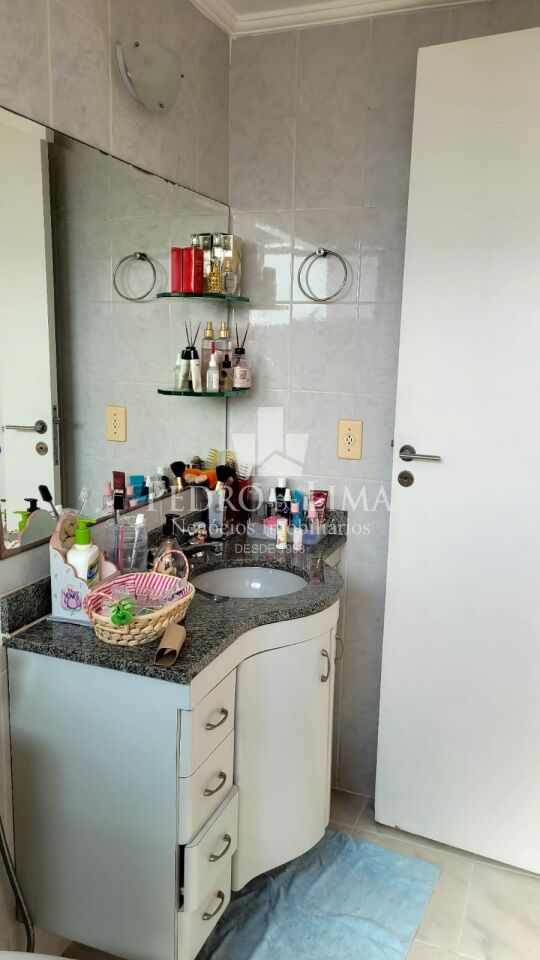 Apartamento 114 m², região nobre do Tatuapé, 3 quartos, 2 vagas, 2 salas. Condomínio  Maximum Place