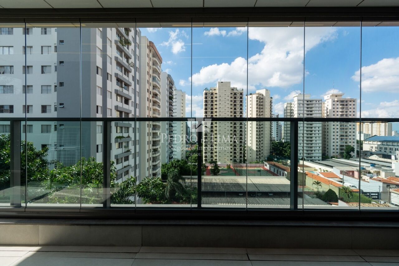 "Exclusividade e Conforto: 4 Suítes, 5 Vagas e Lazer Completo Preço Imperdível"