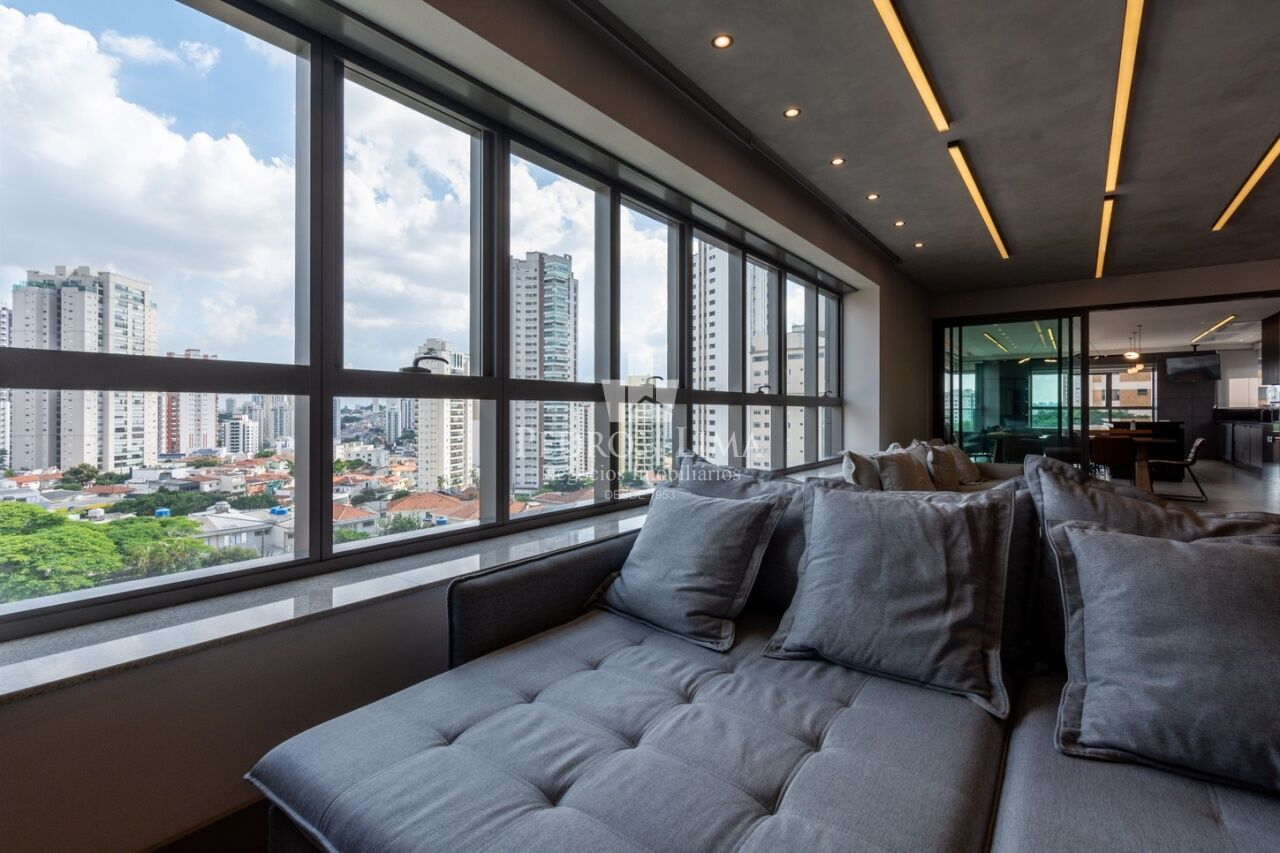 "Exclusividade e Conforto: 4 Suítes, 5 Vagas e Lazer Completo Preço Imperdível"
