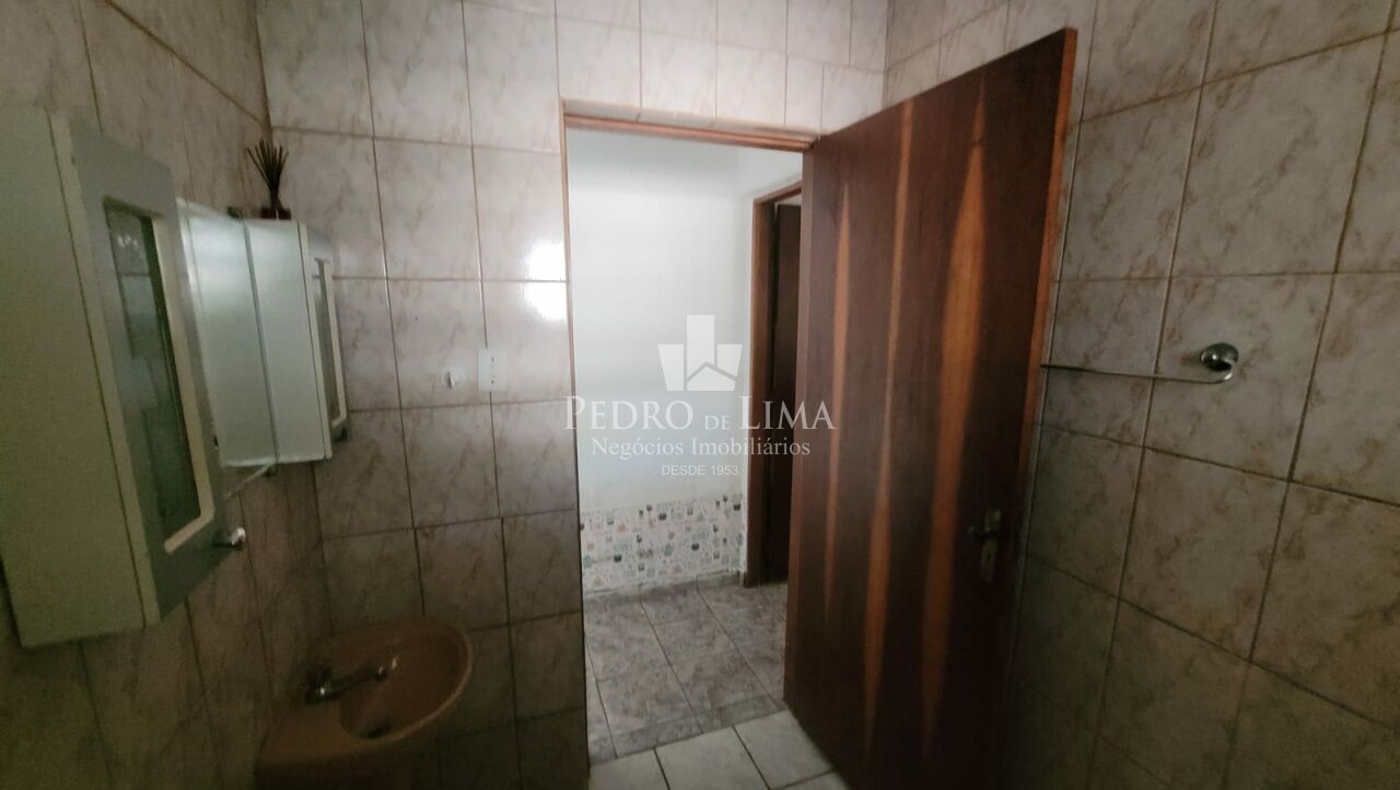 Casa Térrea com Edícula 3 quartos, 4 vagas de garagem - Aricanduva