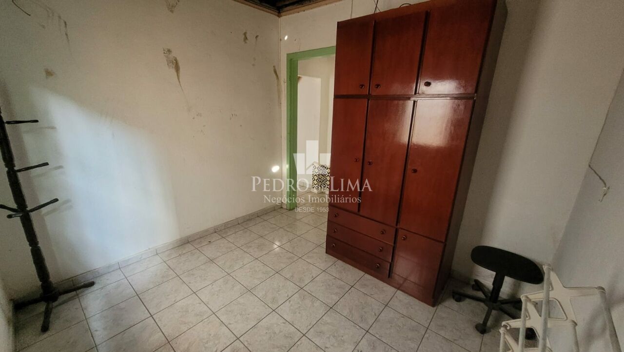Casa Térrea com Edícula 3 quartos, 4 vagas de garagem - Aricanduva