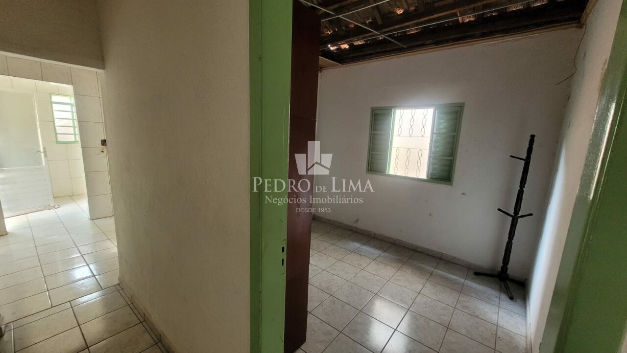Casa Térrea com Edícula 3 quartos, 4 vagas de garagem - Aricanduva