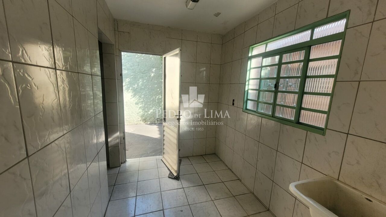 Casa Térrea com Edícula 3 quartos, 4 vagas de garagem - Aricanduva