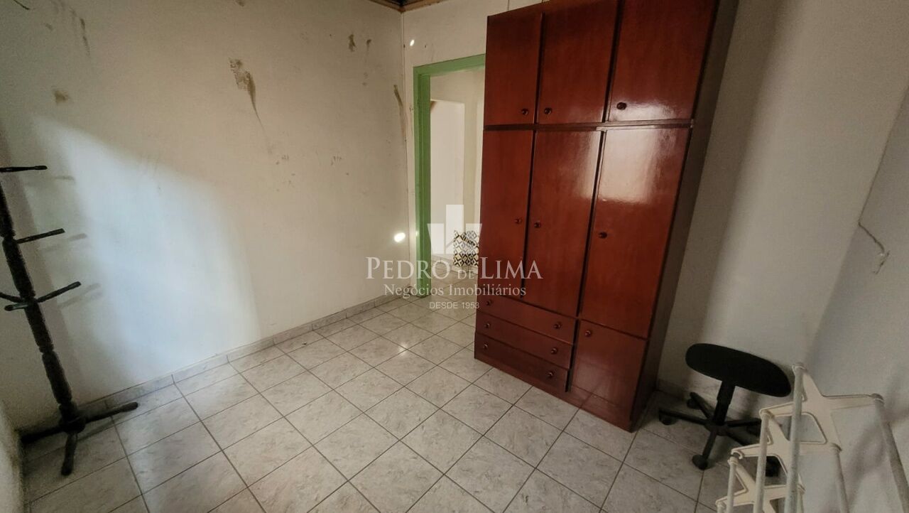 Casa Térrea com Edícula 3 quartos, 4 vagas de garagem - Aricanduva