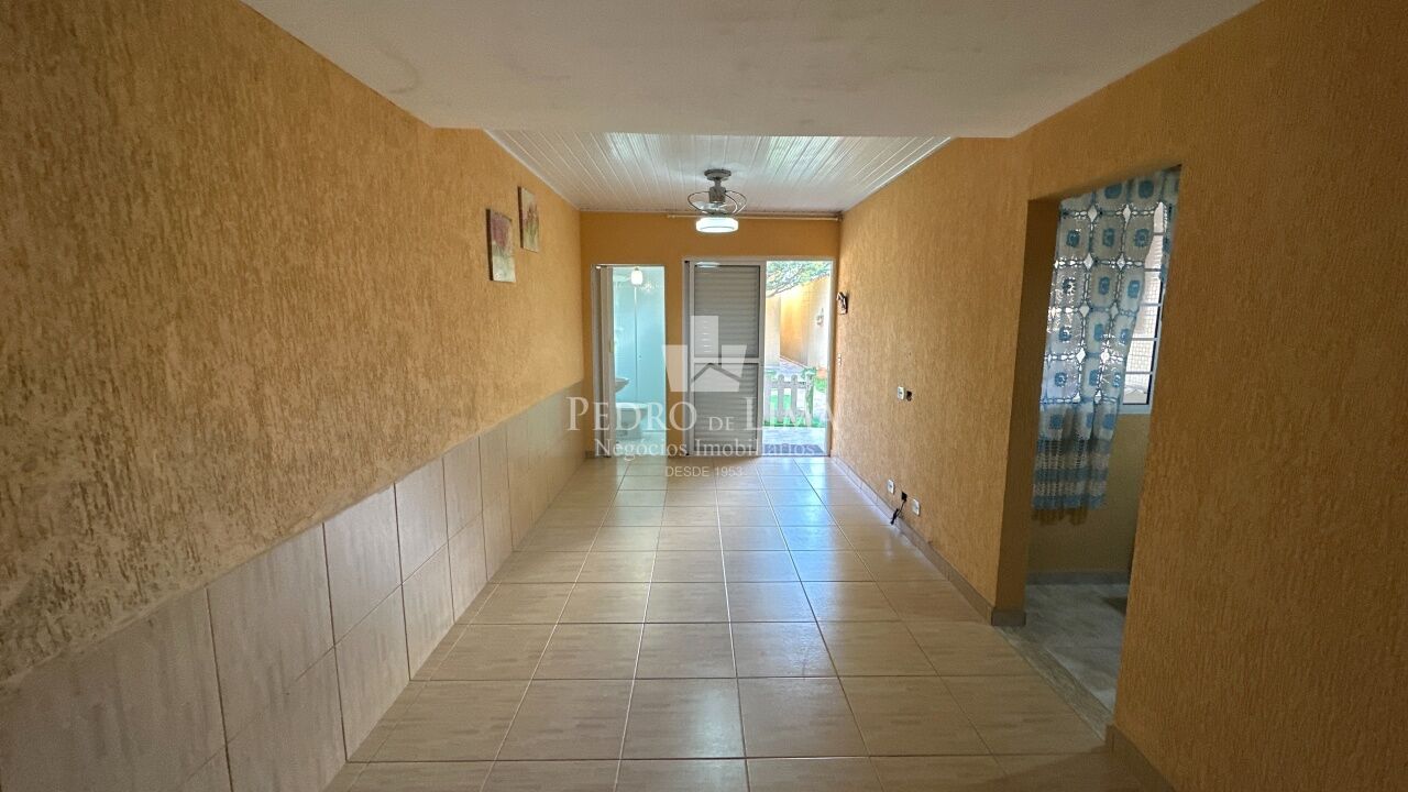 Sobrado com 4 quartos (1 suíte), 2 vagas - Vila Antonieta - Aricanduva