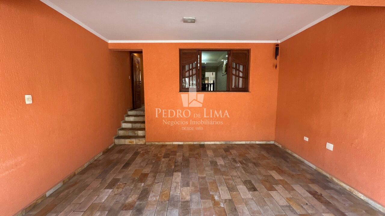 Sobrado com 4 quartos (1 suíte), 2 vagas - Vila Antonieta - Aricanduva