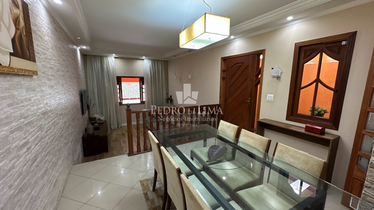 Sobrado com 4 quartos (1 suíte), 2 vagas - Vila Antonieta - Aricanduva