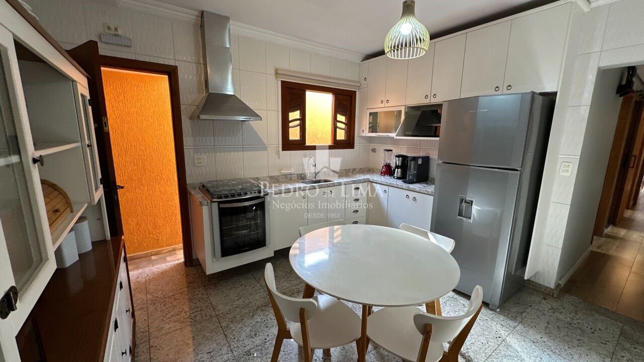 Sobrado com 4 quartos (1 suíte), 2 vagas - Vila Antonieta - Aricanduva