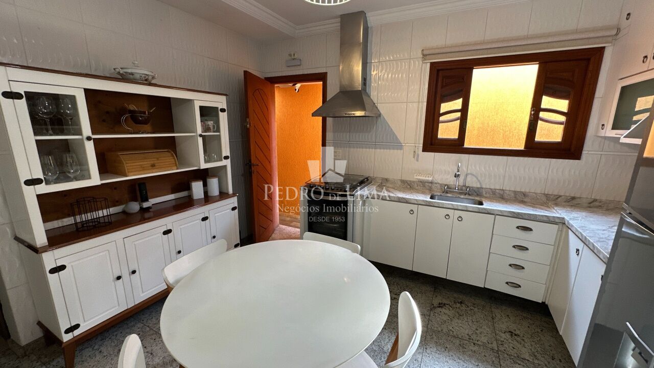 Sobrado com 4 quartos (1 suíte), 2 vagas - Vila Antonieta - Aricanduva