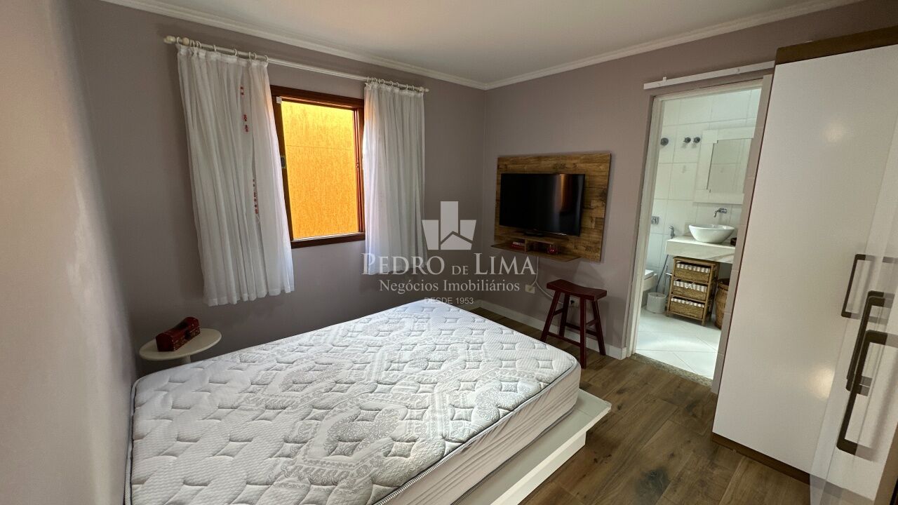 Sobrado com 4 quartos (1 suíte), 2 vagas - Vila Antonieta - Aricanduva