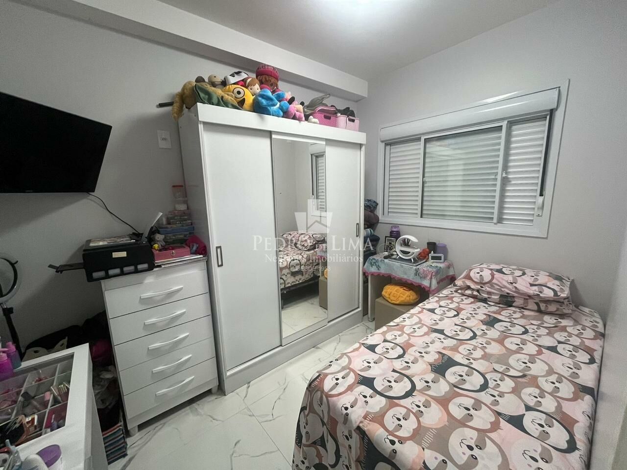 Apartamento 38m², 2 Quartos, sala com sacada, na Vila Invernada