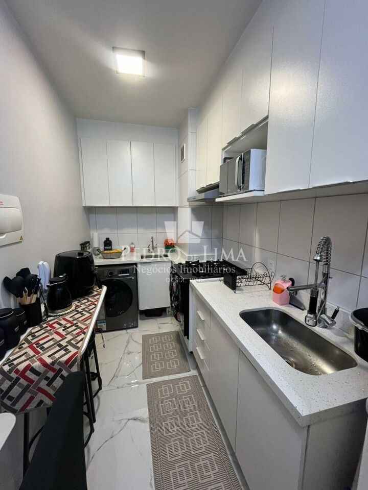 Apartamento 38m², 2 Quartos, sala com sacada, na Vila Invernada