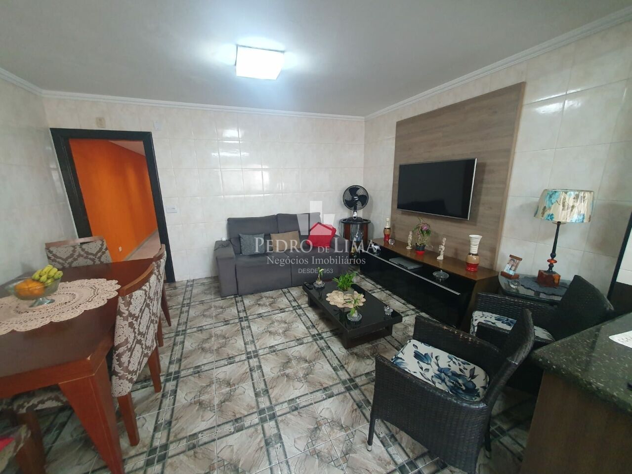 imagem do imovel Sobrado Frontal, 4 dormitórios, 2 vagas na Água Rasa ref: TP28451