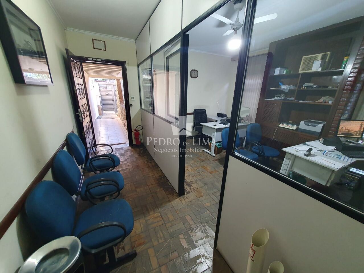 imagem do imovel Casa terrea com 165m2 com 4 quartos, duas salas, 3 banheiros. Terreno com 347m2  ref: TP28497