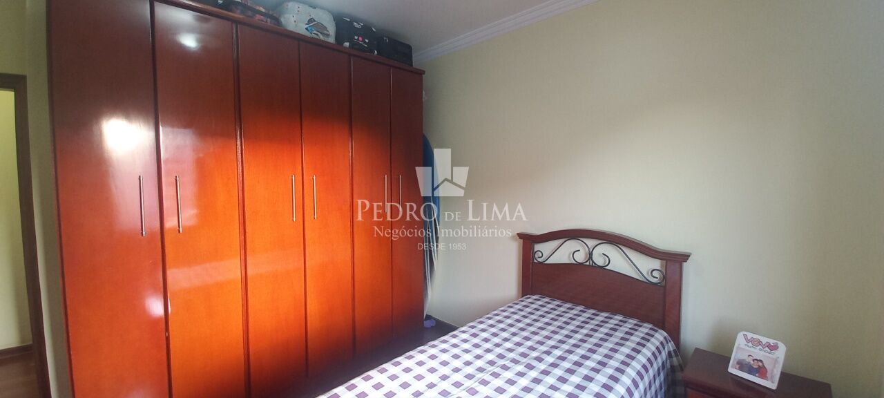 Sobrado com 3 quartos (1 suíte) 4 vagas de garagem - Vila Carrão 