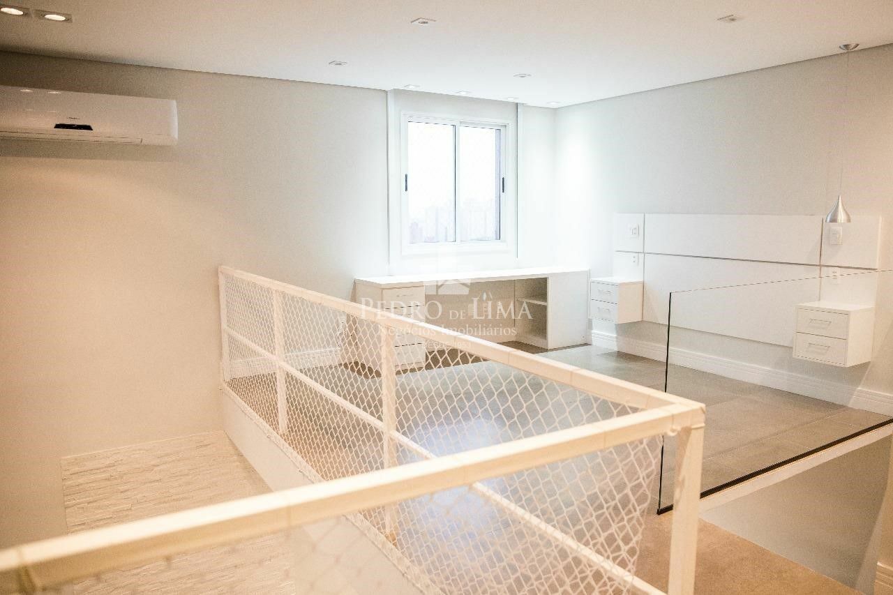 Loft Duplex de 86m² no Morumbi com móveis planejados. Condomínio Urban Loft