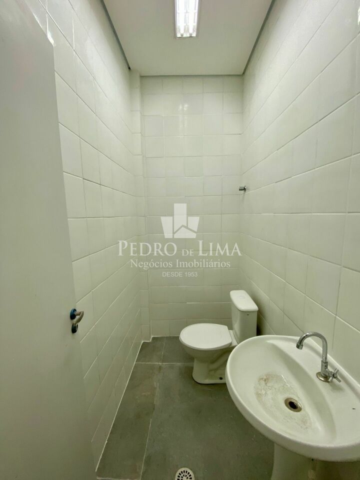Prédio Comercial com 4 andares e 20 vagas Bairro Maranhão SP