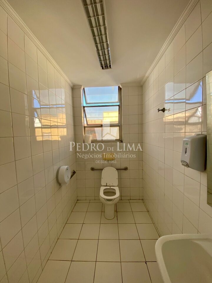 Prédio Comercial com 4 andares e 20 vagas Bairro Maranhão SP