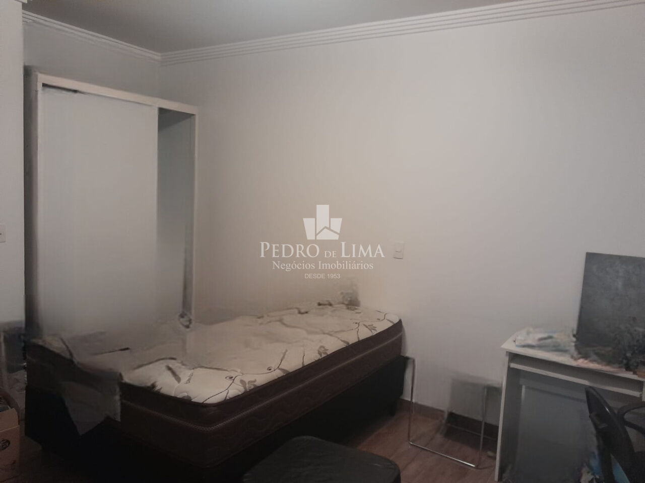 Sobrado Vila Carrao , 6 dormitorios ,3 suites e 5 vagas de garagem 