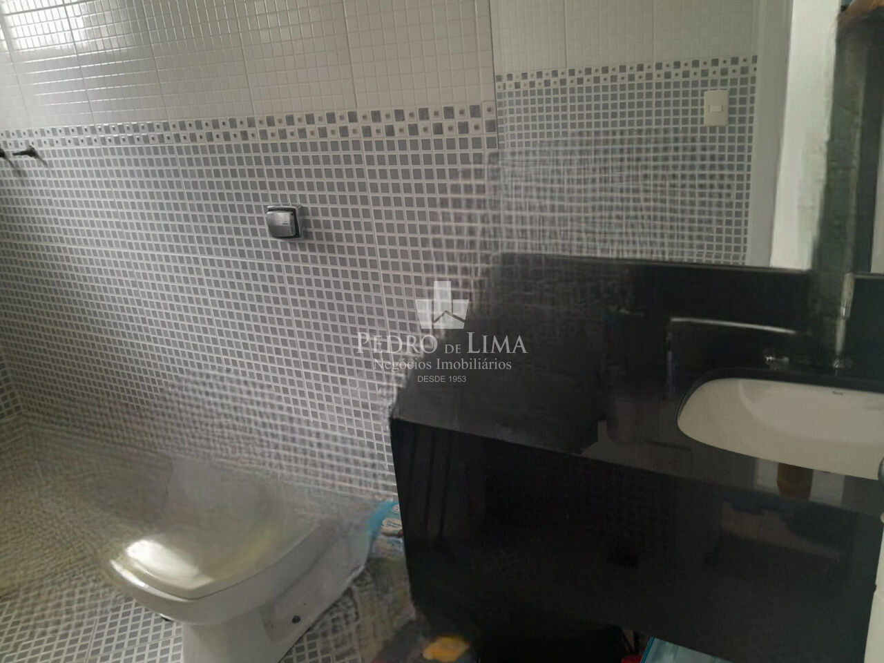 Sobrado Vila Carrao , 6 dormitorios ,3 suites e 5 vagas de garagem 