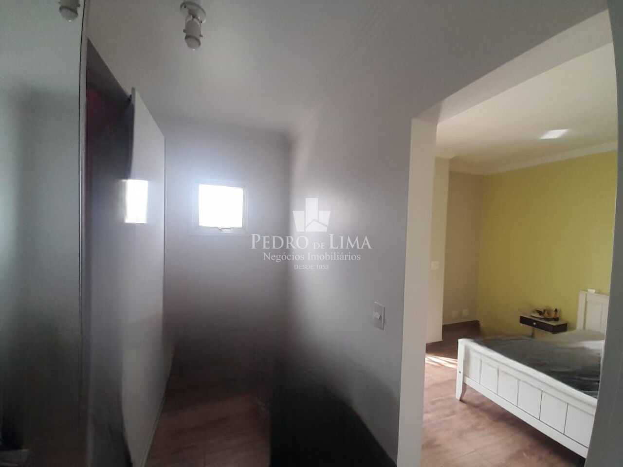 Sobrado Vila Carrao , 6 dormitorios ,3 suites e 5 vagas de garagem 