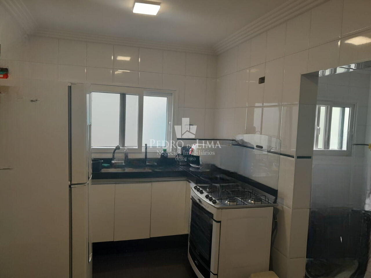 Sobrado Vila Carrao , 6 dormitorios ,3 suites e 5 vagas de garagem 