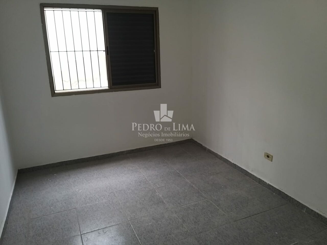 Sobrado com 3 quartos, sendo 1 suíte, no Carrão